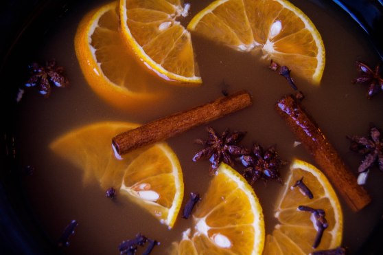 Crockpot Cocktail_damndelish