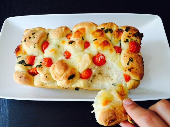 Caprese pull apart bread_damndelish